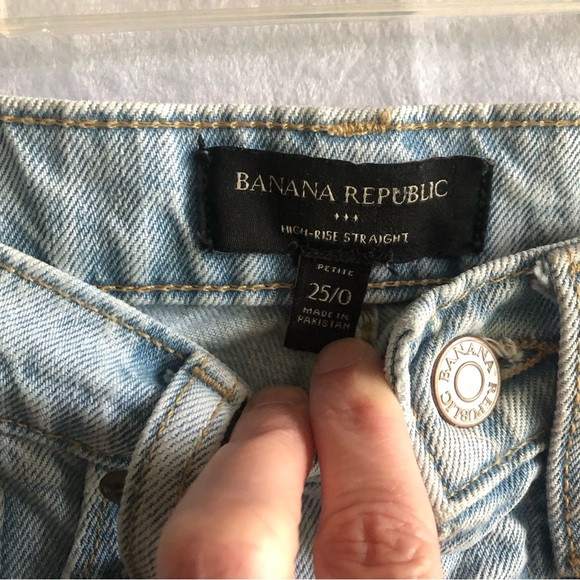 Banana Republic High Rise Baggy Straight Leg Women's/Junior Jeans Size 25/0 - Picture 3 of 6